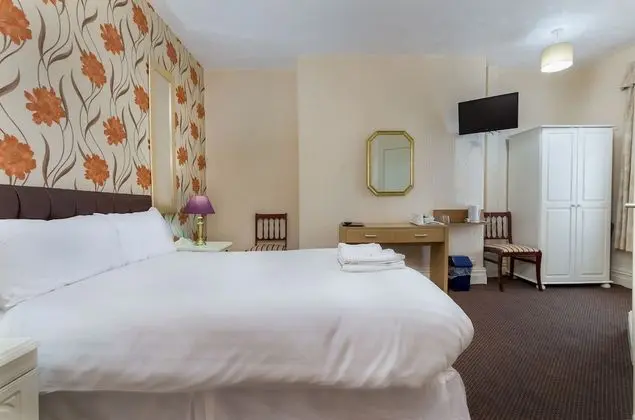 Üç Kişilik Oda (2 adults, 1 child)
