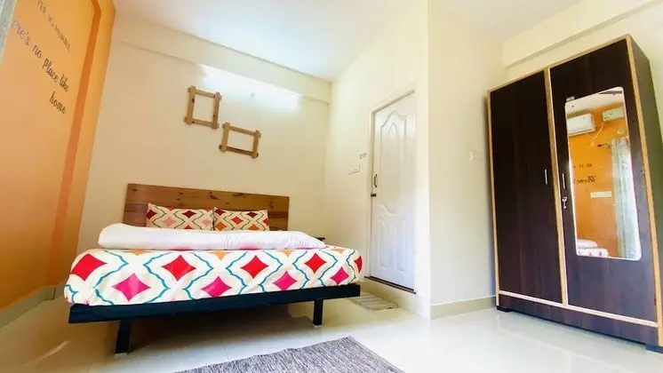 Deluxe Tek Büyük Yataklı Oda, Engellilere Uygun, Şehir Manzaralı
