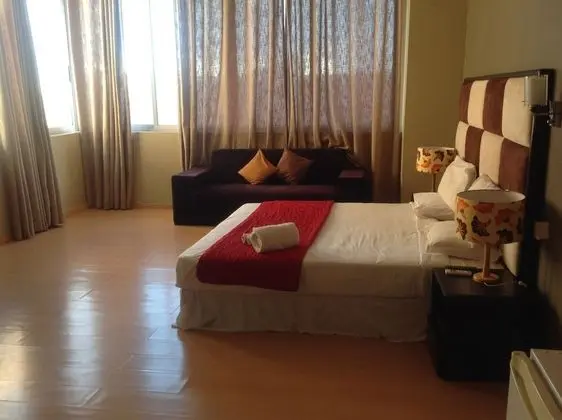 Deluxe Tek Büyük Yataklı Oda