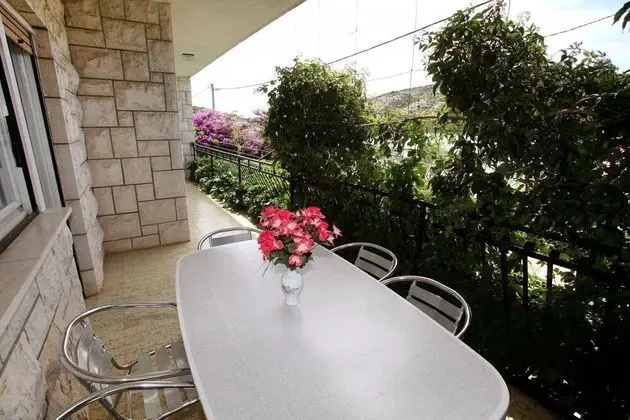 Apart Daire (Mar - 10m from the sea - A1(5+1))