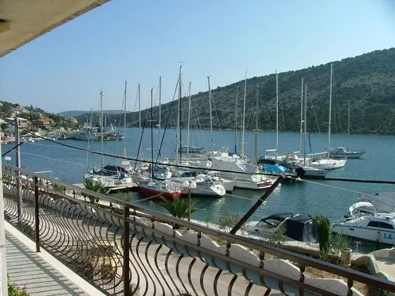 Apart Daire (Mar - 10m from the sea - A1(5+1))
