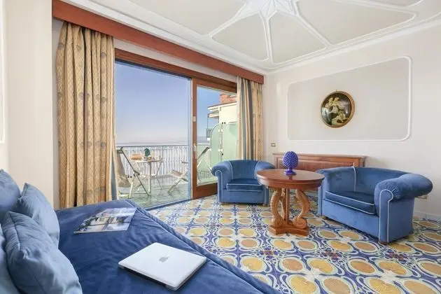 Süit, Balkon, Deniz Manzaralı