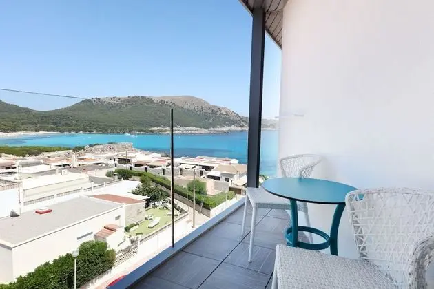 Büyük Yataklı Tek Kişilik Oda, Kısmi Deniz Manzaralı