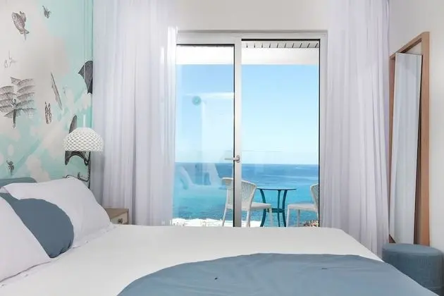 Tek Büyük Yataklı Oda, Kısmi Deniz Manzaralı