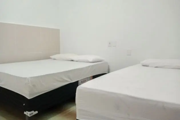Üç Kişilik Oda, Birden Çok Yatak