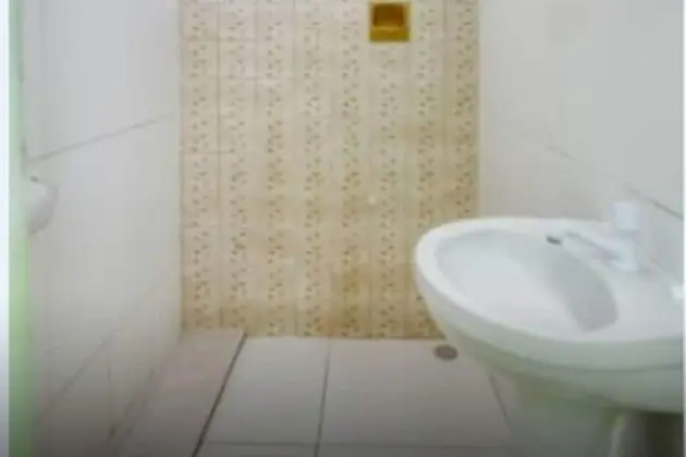 Üç Kişilik Oda, Birden Çok Yatak