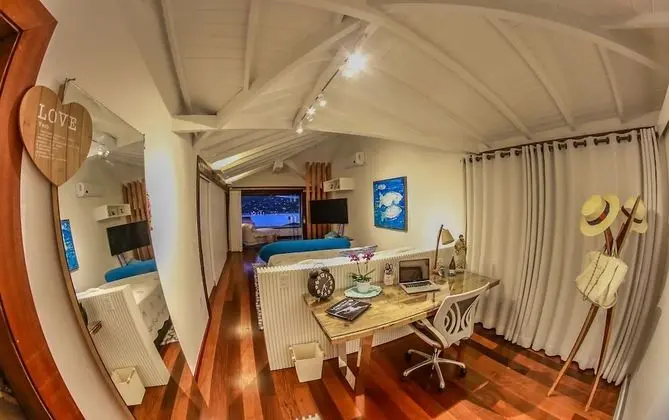 Suite Master, Sea View
