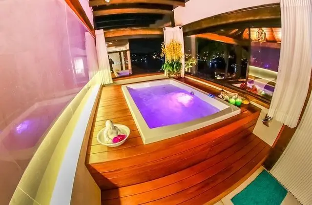 Suite Master, Sea View