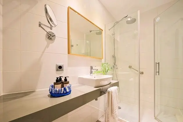 Tek Büyük Yataklı Oda (interior)