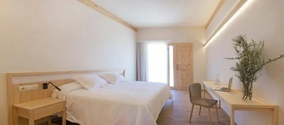 Tek Büyük Yataklı Oda, Teras, Dağ Manzaralı