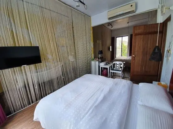 Business Tek Büyük Yataklı Oda