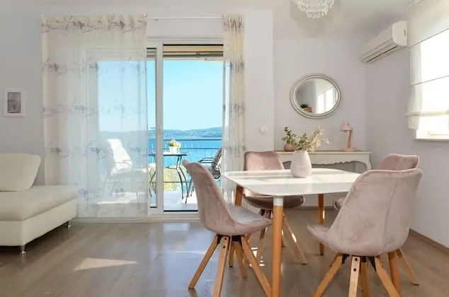 Design Apart Daire, 1 Yatak Odası, Deniz Manzaralı, Denize Bakan