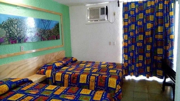 Sextuple Room
