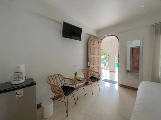 Standard Tek Büyük Yataklı Oda