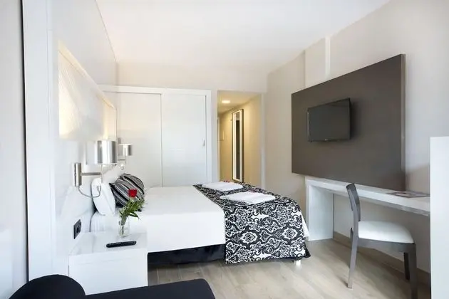 Junior Süit, Havuz Manzaralı (Swim up, 3 adults)