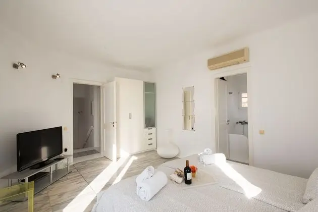 Grand Villa