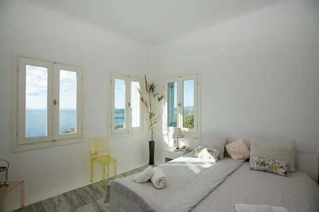 Grand Villa