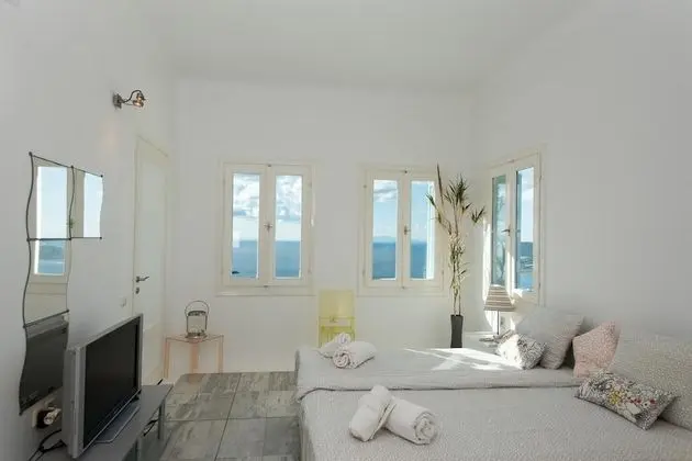 Grand Villa