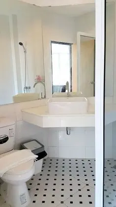 Üç Kişilik Oda