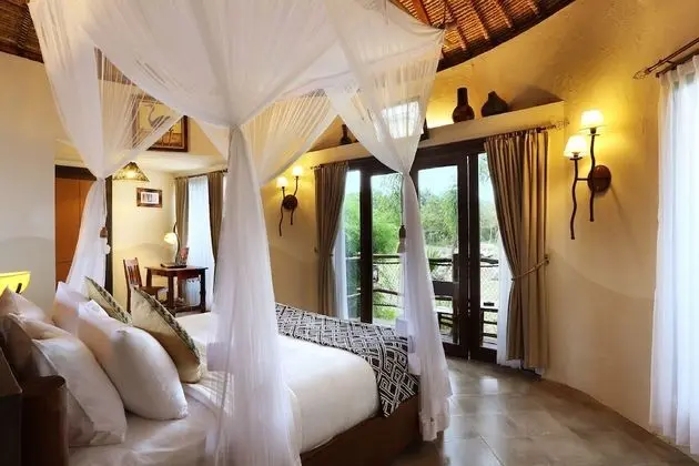 Twiga Deluxe Room + Bali Safari Entrance & Safari Journey