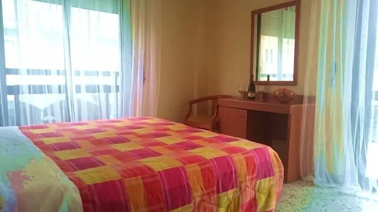 Classic Tek Büyük veya İki Ayrı Yataklı Oda