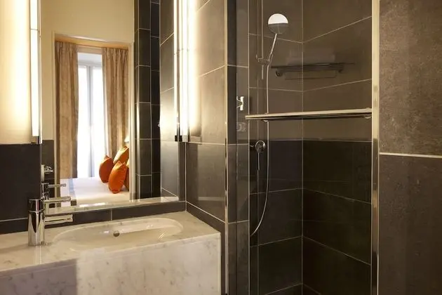 Tek Büyük Yataklı Oda, 2 Yatak Odası (2 adjacent double rooms)