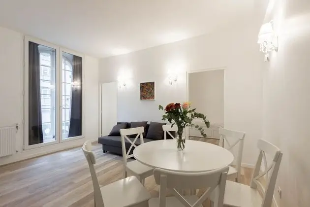 Apart Daire, Banyolu/Duşlu, Şehir Manzaralı (Notre Dame 3)