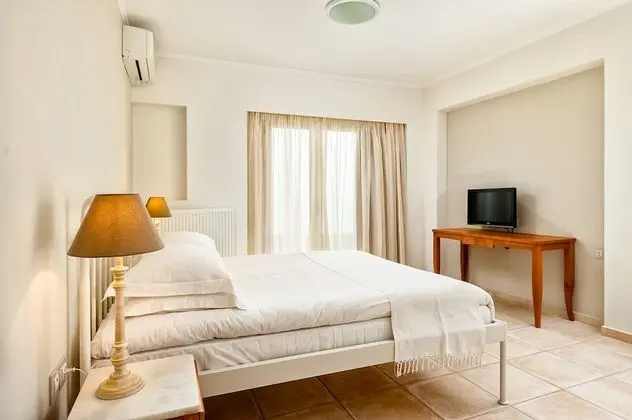 Apart Daire, 2 Yatak Odası, Denize Sıfır
