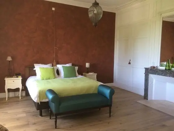Premium Tek Büyük Yataklı Oda, Banyolu/Duşlu, Havuz Manzaralı