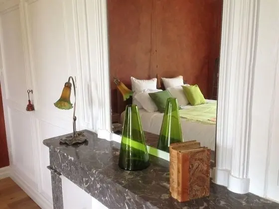 Premium Tek Büyük Yataklı Oda, Banyolu/Duşlu, Havuz Manzaralı