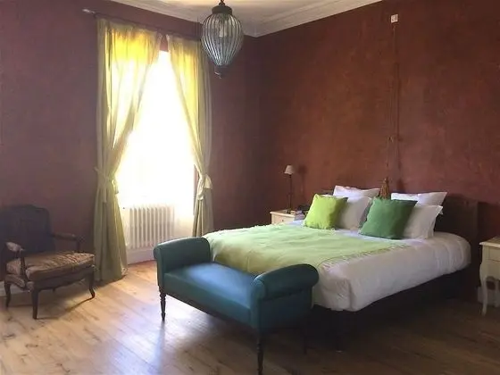 Premium Tek Büyük Yataklı Oda, Banyolu/Duşlu, Havuz Manzaralı