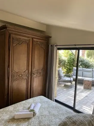 Villa, 2 Yatak Odası, Koy Manzaralı, Havuz Kenarı