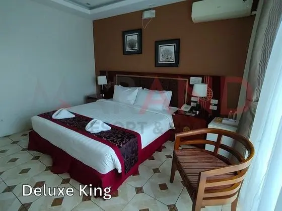 Deluxe Oda, 1 En Büyük (King) Boy Yatak