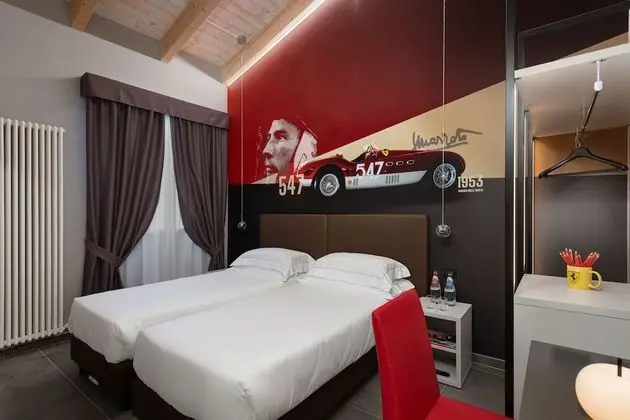 Deluxe Büyük Yataklı Tek Kişilik Oda