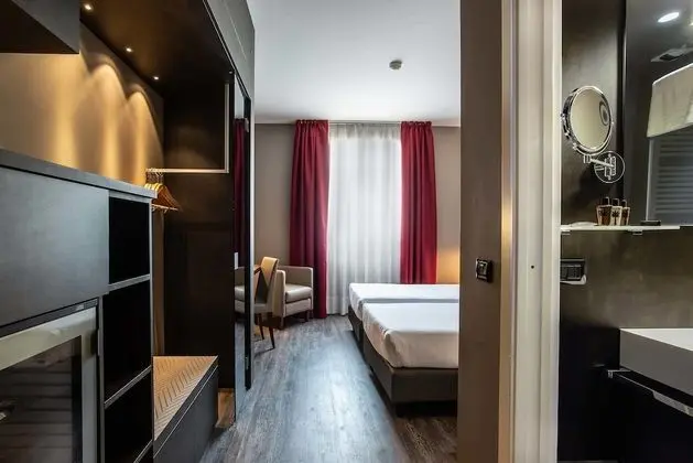 Standard Tek Büyük veya İki Ayrı Yataklı Oda