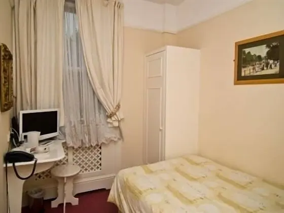 Tek Kişilik Oda, Banyolu/Duşlu