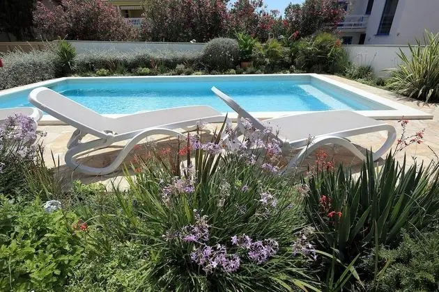 Villa, Sigara İçilebilir