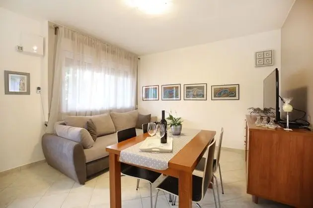 Villa, Sigara İçilebilir