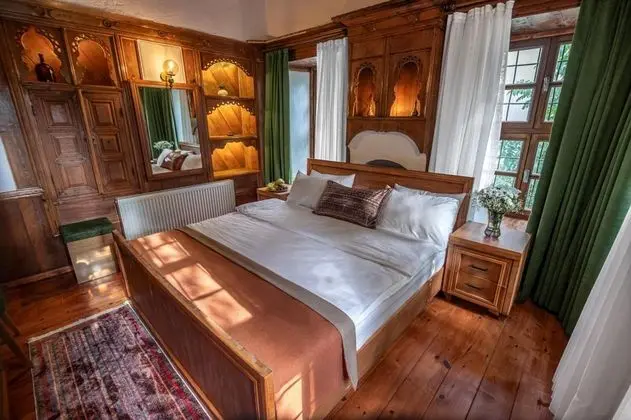 Deluxe Oda,bahçe Veya Sokak Manzaralı