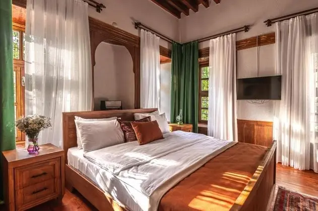 Premium Room, Bahçe veya Sokak Manzaralı, 1. Kat
