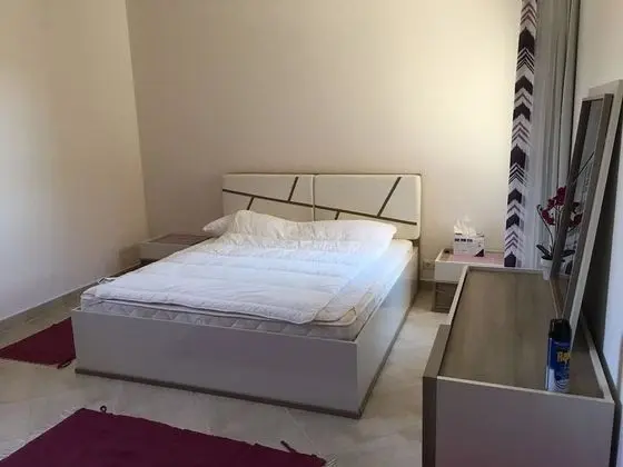 Villa, 5 Yatak Odası, Havuz Manzaralı