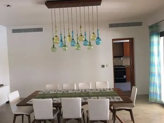 Villa, 5 Yatak Odası, Havuz Manzaralı