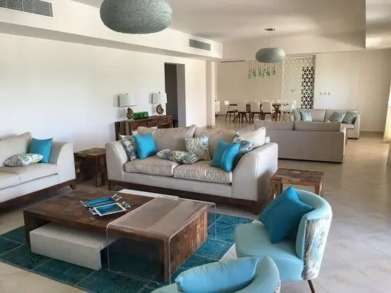 Villa, 5 Yatak Odası, Havuz Manzaralı