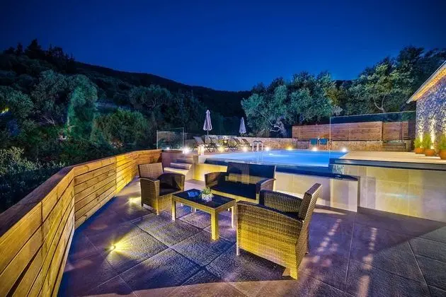 Villa (2 Bedrooms)