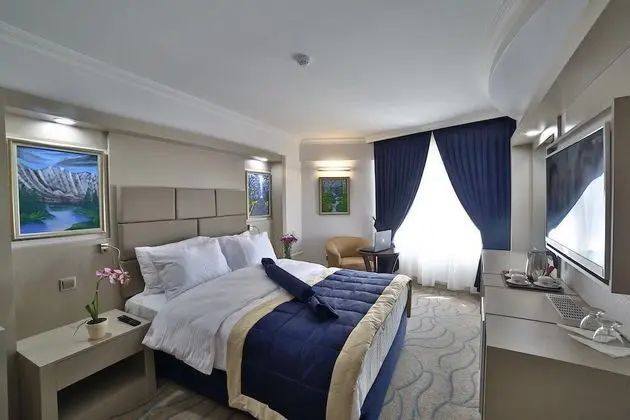 Standart Oda, Şehir Manzaralı