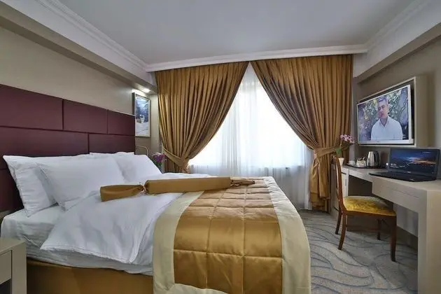Standart Oda, Şehir Manzaralı