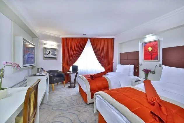 Standart Oda, Şehir Manzaralı