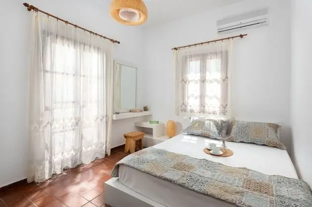 House, 3 Bedrooms, Sea View