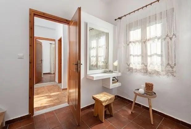 House, 3 Bedrooms, Sea View