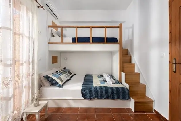 House, 3 Bedrooms, Sea View